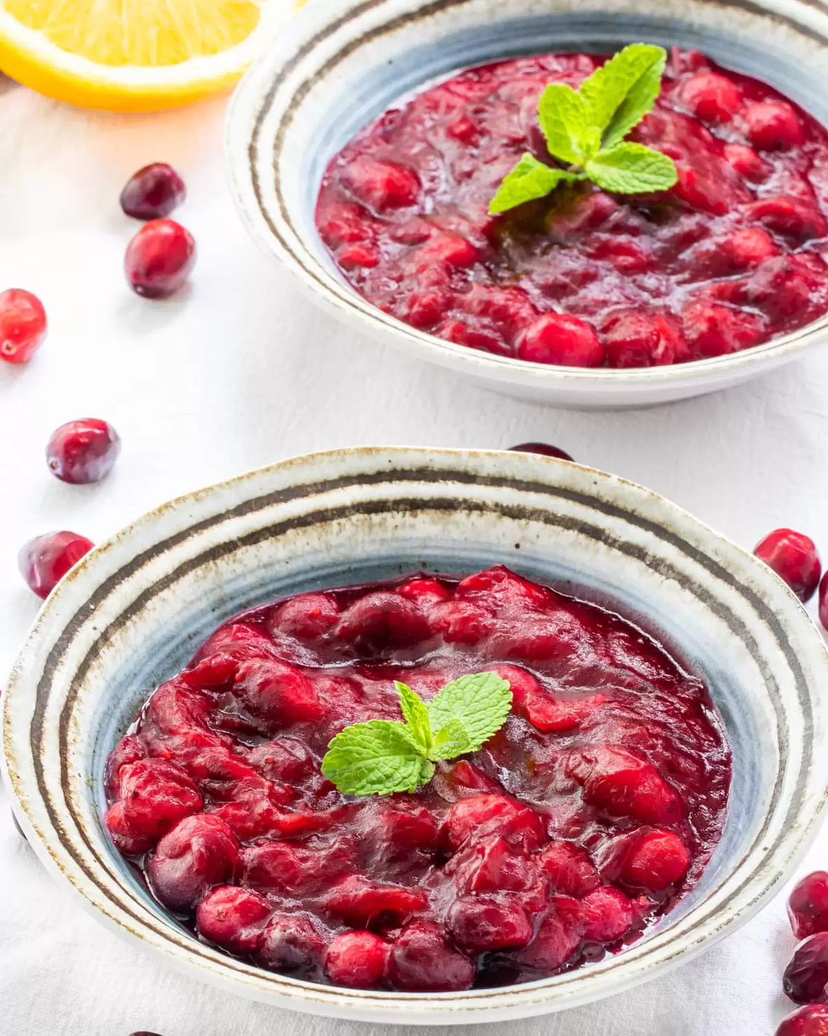 cranberry sauce in two bowls