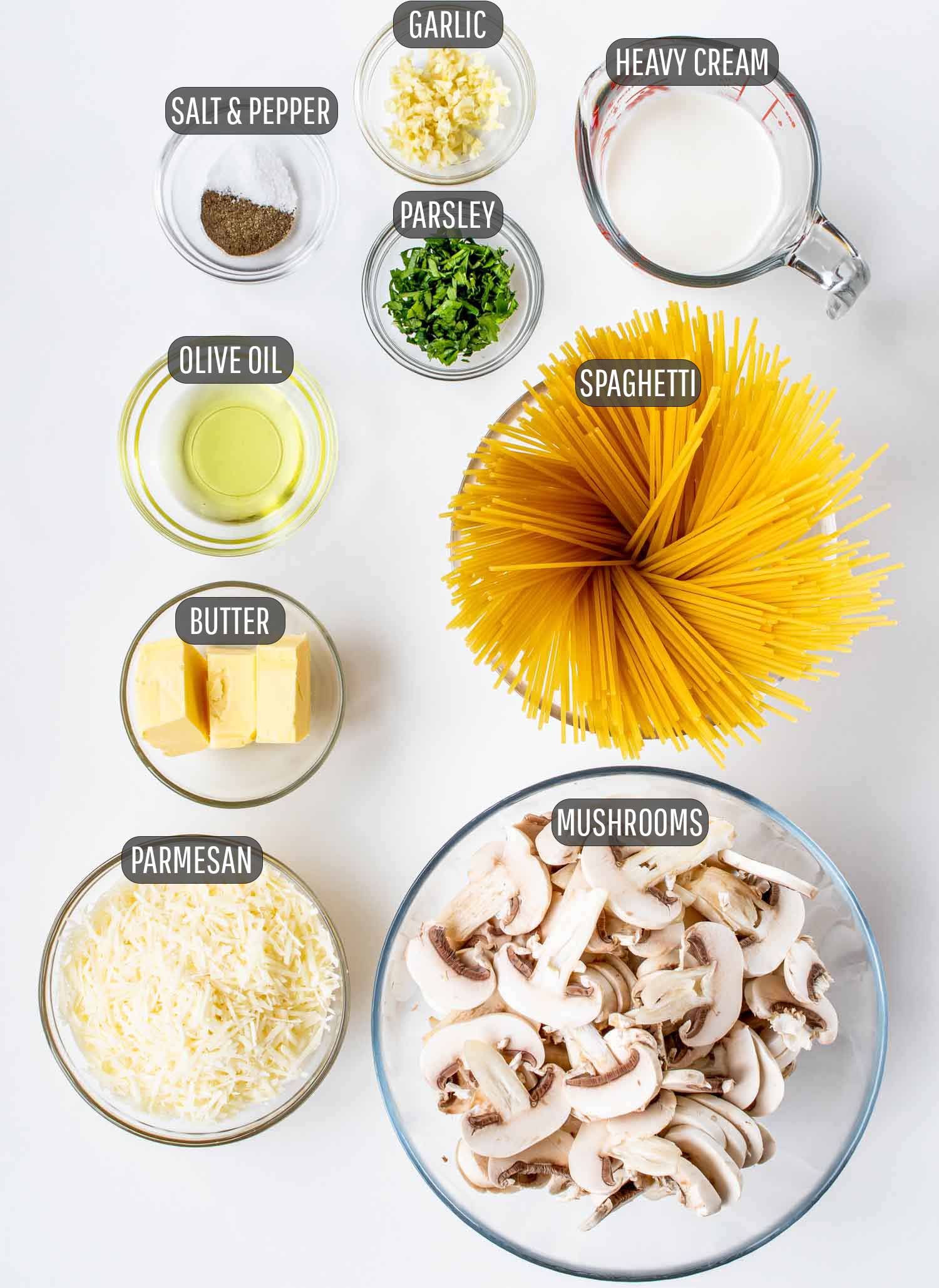 ingredients needed to make mushroom pasta.