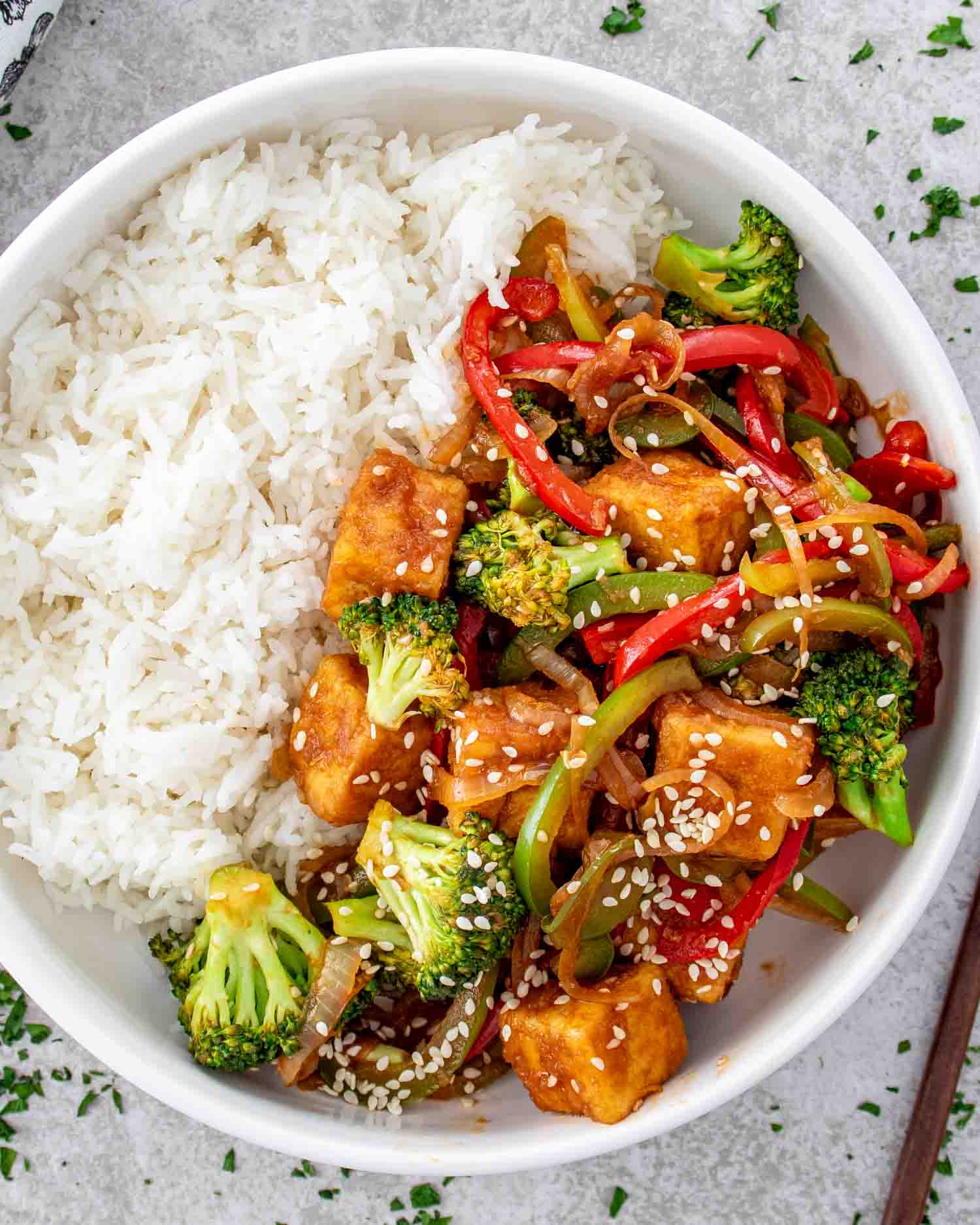 https://cravinghomecooked.com/wp-content/uploads/2023/11/skillet-spicy-tofu-stir-fry-1-18.jpg?utm_source=chatgpt.com
