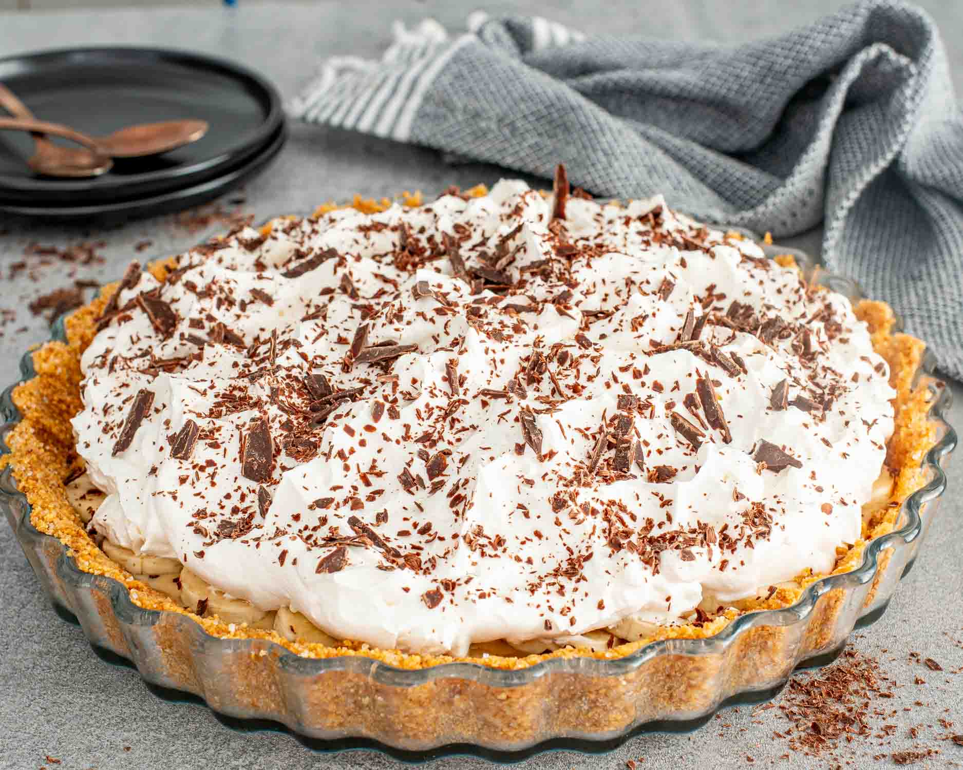 freshly made banoffee pie on a pie plate.